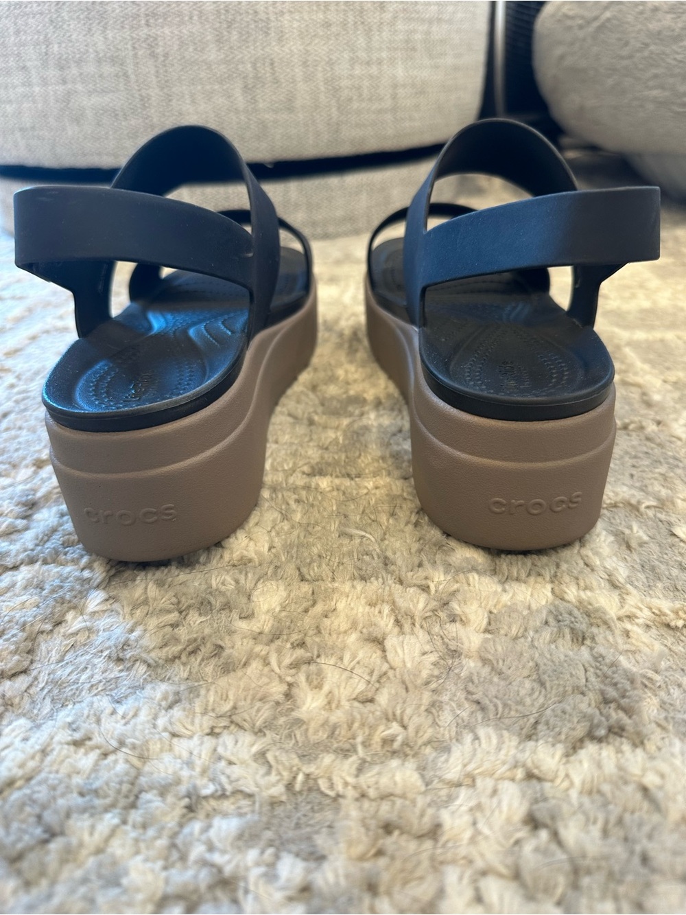 Crocs Lite Ride Brooklyn Low Wedge Sandal Size 8 - Picture 2 of 5